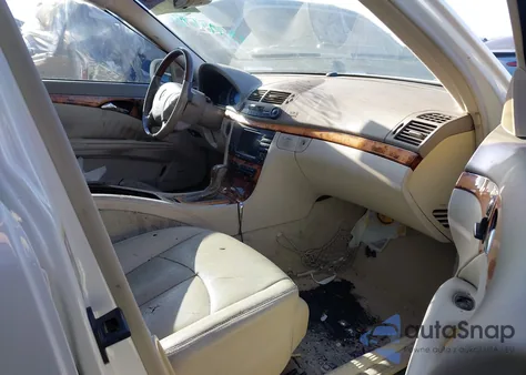 2006 Mercedes-Benz E 500 z USA, uszkodzony, nr VIN WDBUF70J56A907894